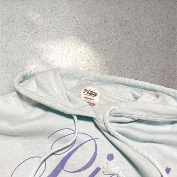 !! SOLD DO NOT BUY !! VS PINK Light Blue Cropped Hoodie - Picture 2 of 4